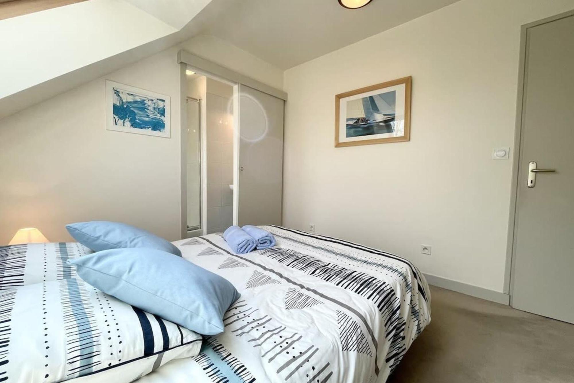 Jolie Maison Moderne A 200M Du Port De Lomener プロムール エクステリア 写真